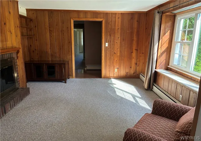Photo 3 of Single family home for sale at 421 Morgan Dr, Lewiston, NY 14092 | MLS# B1695729 | Listing updated on 2026-09-13