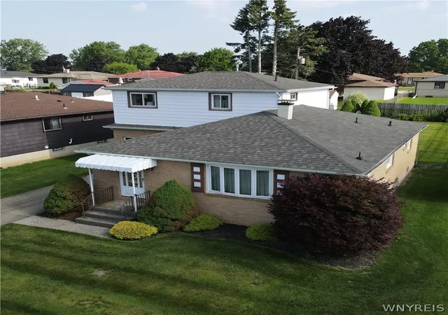 Photo 3 of Sale Pending at 54 Bory Dr, Depew, NY 14043 | MLS# B1695820 | Listing updated on 2026-09-08