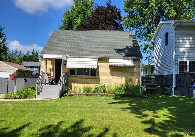 Photo 2 of Sale Pending at 224 Sky Hi Dr, Buffalo, NY 14224 | MLS# B1695939 | Listing updated on 2026-08-29