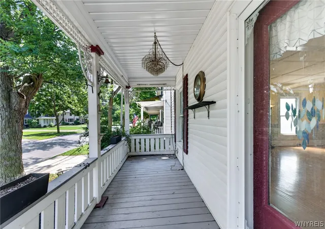 Photo 3 of Sale Pending at 444 Washburn St, Lockport, NY 14094 | MLS# B1696148 | Listing updated on 2026-09-08