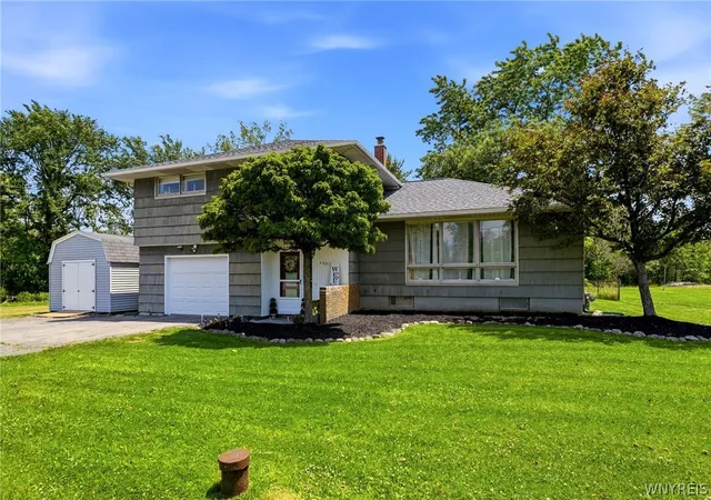 Photo 2 of Single family home for sale at 4091 Millersport Hwy, Buffalo, NY 14228 | MLS# B1696190 | Listing updated on 2026-09-16