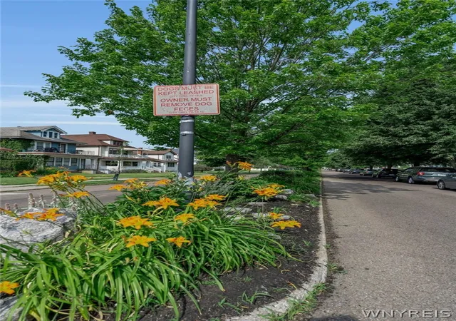 Photo 3 of Sale Pending at 201 Minnesota Ave, Buffalo, NY 14214 | MLS# B1696364 | Listing updated on 2026-08-23