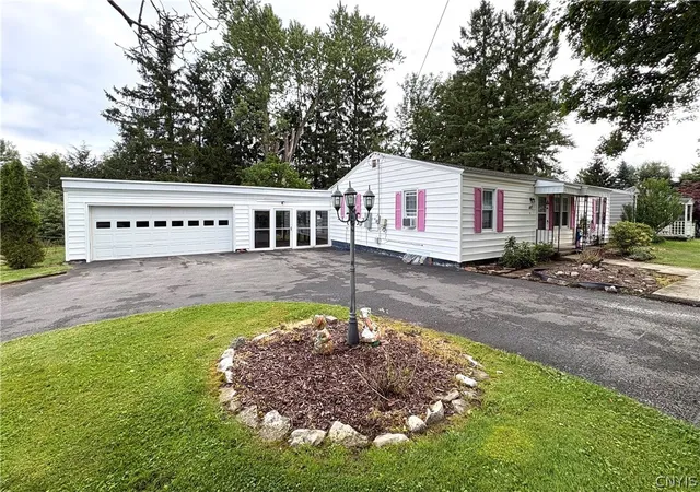 Photo 1 of Sale Pending at 51 Fleming St, Auburn, NY 13021 | MLS# S1696214 | Listing updated on 2026-09-05