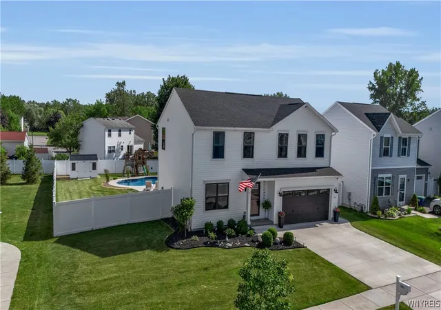 Photo 2 of Sale Pending at 141 Florence Ln, Buffalo, NY 14228 | MLS# B1695541 | Listing updated on 2026-08-11