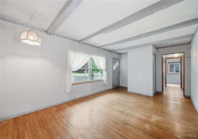 Photo 3 of Sale Pending at 4875 Meadowbrook Rd, Buffalo, NY 14221 | MLS# B1696321 | Listing updated on 2026-09-11