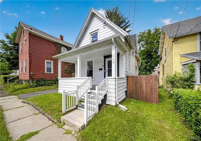 Photo 3 of Sale Pending at 209 Hazelhurst Ave, Syracuse, NY 13206 | MLS# S1695691 | Listing updated on 2026-08-18