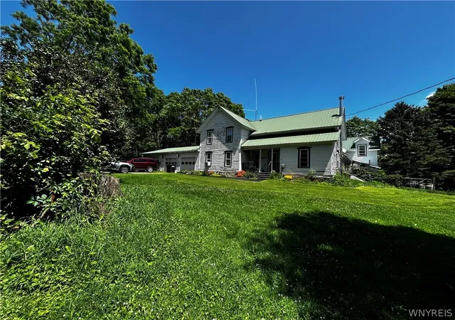 Photo 2 of Single family home for sale at 1034 Pond Rd, Hermon, NY 13652 | MLS# B1696538 | Listing updated on 2026-08-31