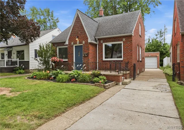 Photo 1 of Sale Pending at 36 Morton Dr, Buffalo, NY 14226 | MLS# B1696672 | Listing updated on 2026-08-27