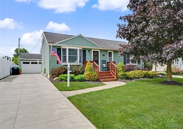 Photo 1 of Sale Pending at 4351 E Frontier Dr, Buffalo, NY 14219 | MLS# B1696721 | Listing updated on 2026-08-18