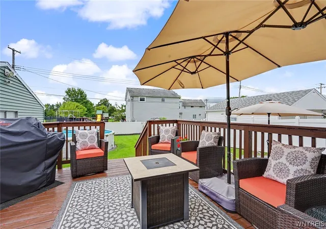 Photo 4 of Sale Pending at 4351 E Frontier Dr, Buffalo, NY 14219 | MLS# B1696721 | Listing updated on 2026-08-18