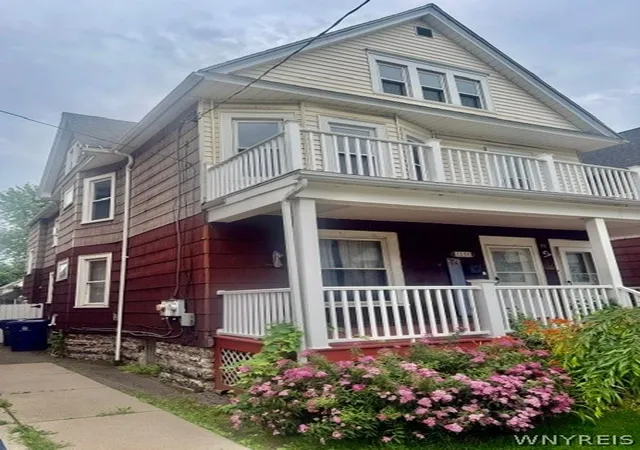Photo 2 of Sale Pending at 25 Dismonda St, Buffalo, NY 14210 | MLS# B1695942 | Listing updated on 2026-08-09