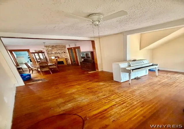 Photo 3 of Sale Pending at 25 Dismonda St, Buffalo, NY 14210 | MLS# B1695942 | Listing updated on 2026-08-09