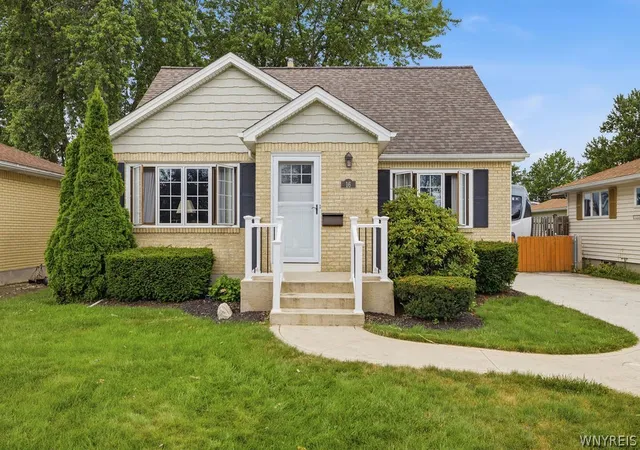 Photo 1 of Sale Pending at 16 Patricia Dr, Tonawanda, NY 14150 | MLS# B1695918 | Listing updated on 2026-08-14