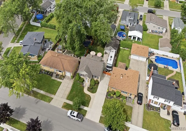 Photo 2 of Sale Pending at 16 Patricia Dr, Tonawanda, NY 14150 | MLS# B1695918 | Listing updated on 2026-08-14