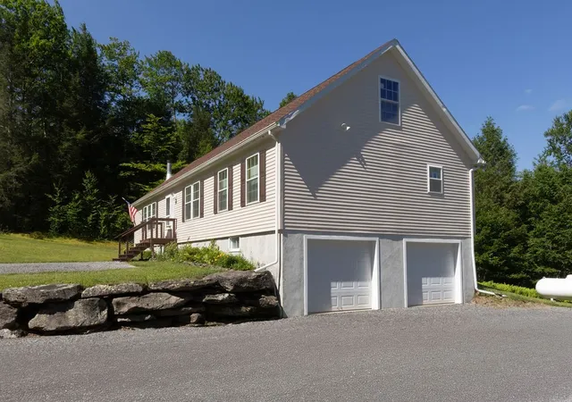 Photo 3 of Single family home for sale at 229 Townsend Holw Rd, Pine Hill, NY 12465 | MLS# R1696840 | Listing updated on 2026-09-02