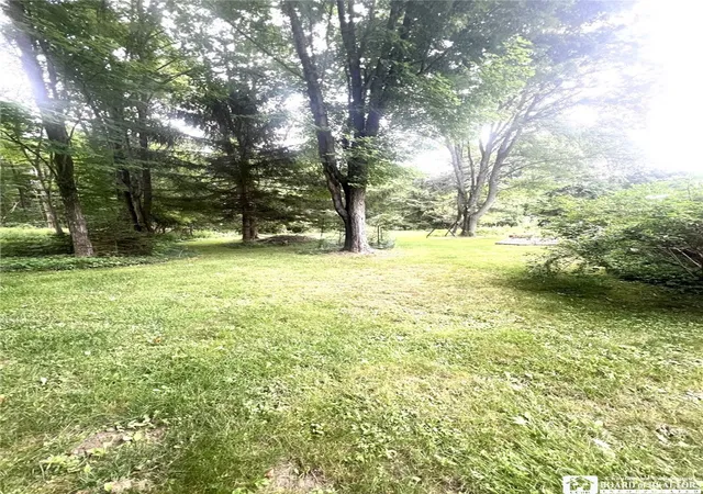 Photo 3 of Single family home for sale at 3026 Garfield Rd, Jamestown, NY 14701 | MLS# R1696357 | Listing updated on 2026-08-20