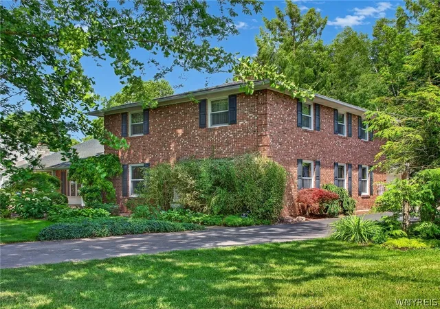 Photo 3 of Single family home for sale at 3771 River Rd, Youngstown, NY 14174 | MLS# B1696233 | Listing updated on 2026-08-30