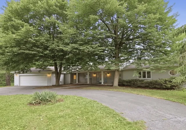 Photo 1 of Sale Pending at 1011 Mile Sq Rd, Pittsford, NY 14534 | MLS# R1696795 | Listing updated on 2026-08-26