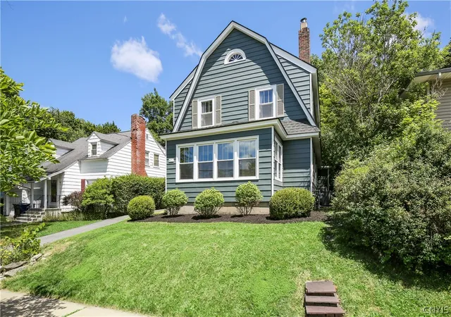 Photo 2 of Sale Pending at 401 Scott Ave, Syracuse, NY 13224 | MLS# S1696667 | Listing updated on 2026-08-18