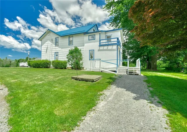 Photo 1 of Sale Pending at 2720 Arbor Rd Ext, Ontario, NY 14519 | MLS# R1696255 | Listing updated on 2026-08-22