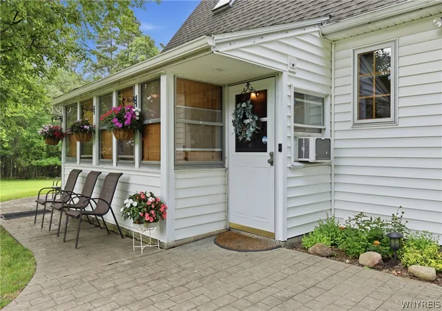 Photo 3 of Single family home for sale at 5224 Old Goodrich Rd, Clarence, NY 14031 | MLS# B1696758 | Listing updated on 2026-09-14