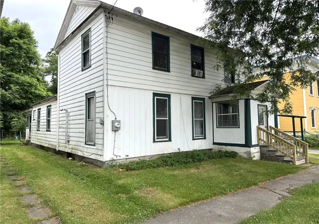 Photo 3 of Single family home for sale at 19 Genesee St, New Berlin, NY 13411 | MLS# R1697158 | Listing updated on 2026-08-31