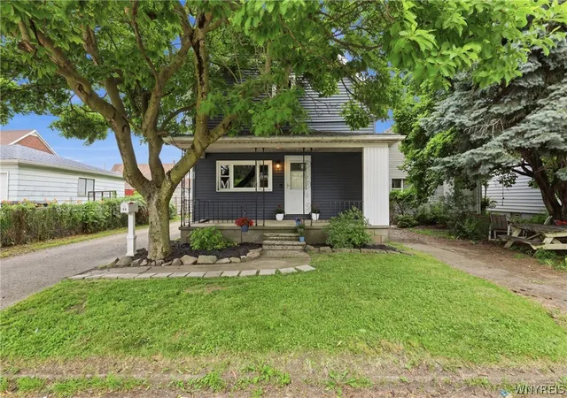 Photo 1 of Sale Pending at 25 Michael Pl, Buffalo, NY 14218 | MLS# B1697187 | Listing updated on 2026-09-03