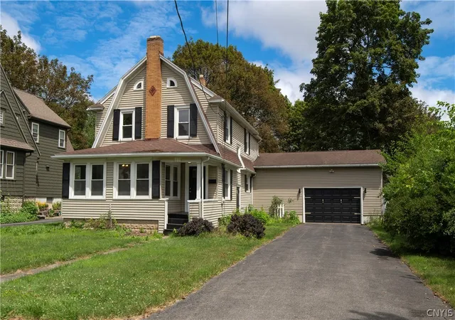 Photo 2 of Single family home for sale at 111 Charing Rd, Syracuse, NY 13214 | MLS# S1696581 | Listing updated on 2026-09-06