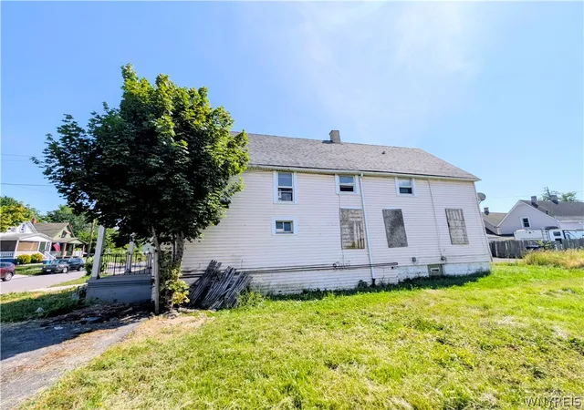 Photo 3 of Multi family home for sale at 108 Roebling Ave, Buffalo, NY 14215 | MLS# B1696804 | Listing updated on 2026-08-31