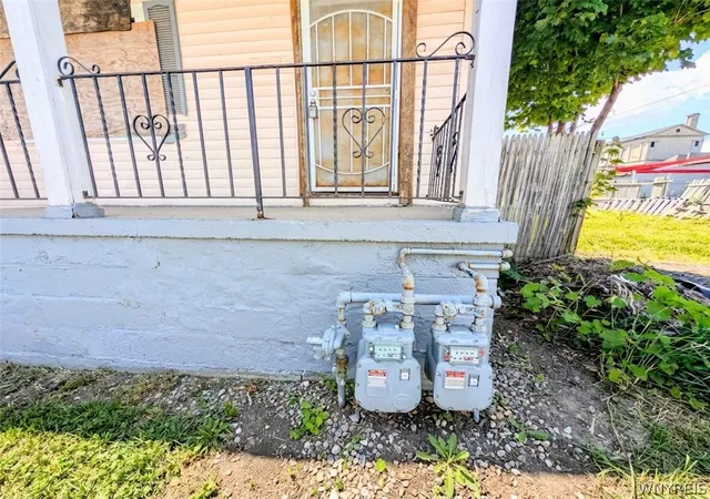 Listing Photo 4 - Condo for sale in building located at 108 Roebling Ave, Buffalo, NY 14215