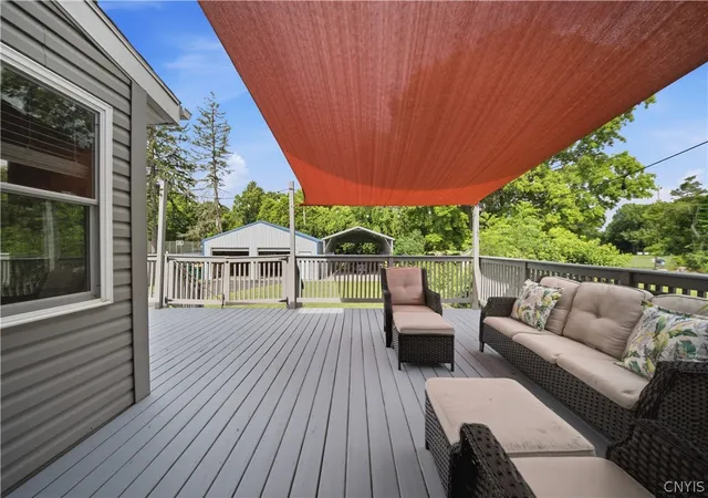 Photo 2 of Sale Pending at 107 Edden Ln, Syracuse, NY 13212 | MLS# S1696744 | Listing updated on 2026-08-10
