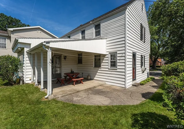 Photo 3 of Sale Pending at 41 Southwood Dr, Buffalo, NY 14223 | MLS# B1696312 | Listing updated on 2026-08-08
