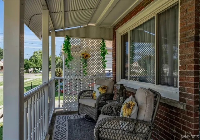 Photo 3 of Sale Pending at 567 74th Street, Niagara Falls, NY 14304 | MLS# B1697372 | Listing updated on 2026-08-07