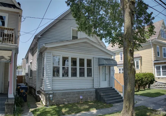 Photo 1 of Sale Pending at 316 318 East St, Buffalo, NY 14207 | MLS# B1697286 | Listing updated on 2026-08-07