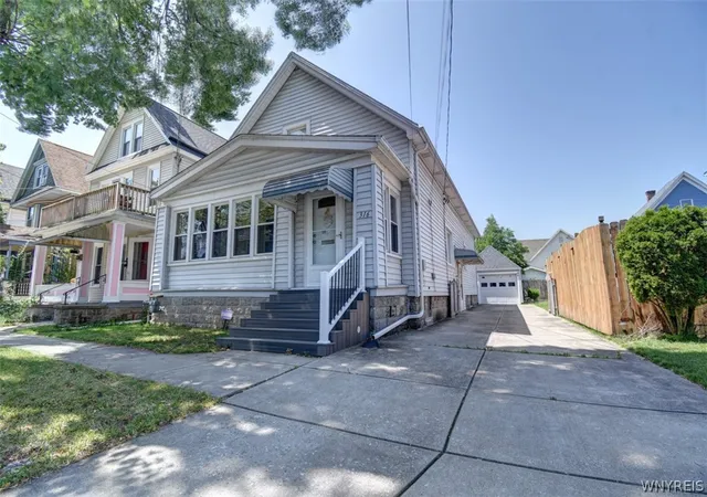 Photo 2 of Sale Pending at 316 318 East St, Buffalo, NY 14207 | MLS# B1697286 | Listing updated on 2026-08-07