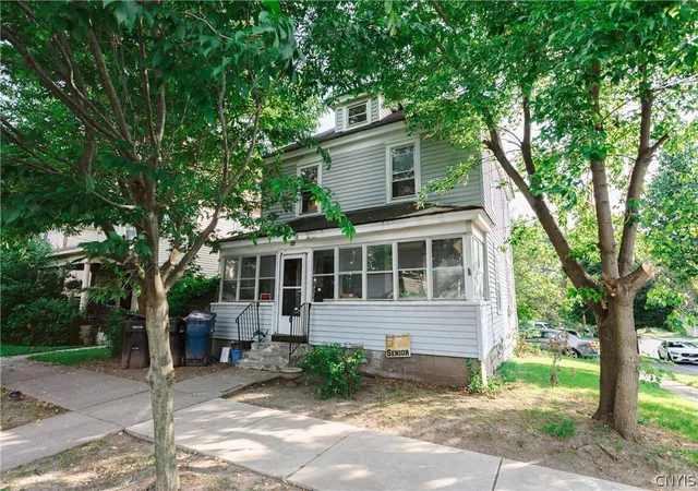 Photo 1 of Single family home for sale at 400 Graves St, Syracuse, NY 13203 | MLS# S1697407 | Listing updated on 2026-09-10