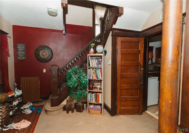Photo 3 of Single family home for sale at 400 Graves St, Syracuse, NY 13203 | MLS# S1697407 | Listing updated on 2026-09-10