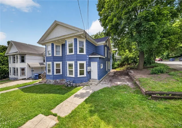 Photo 3 of Sale Pending at 323 Herkimer St #25, Syracuse, NY 13204 | MLS# S1694890 | Listing updated on 2026-08-21