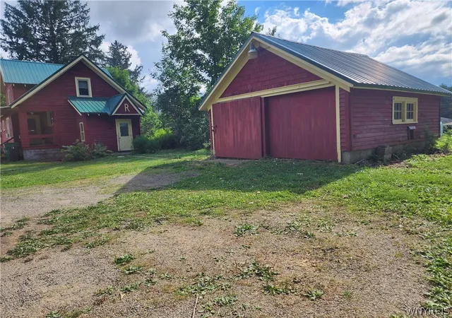 Photo 4 of Sale Pending at 56 Childs St, Springville, NY 14141 | MLS# B1697139 | Listing updated on 2026-08-11