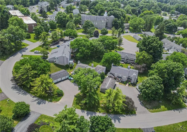 Photo 3 of Sale Pending at 4753 Sabre Ln, Manlius, NY 13104 | MLS# S1691811 | Listing updated on 2026-08-20