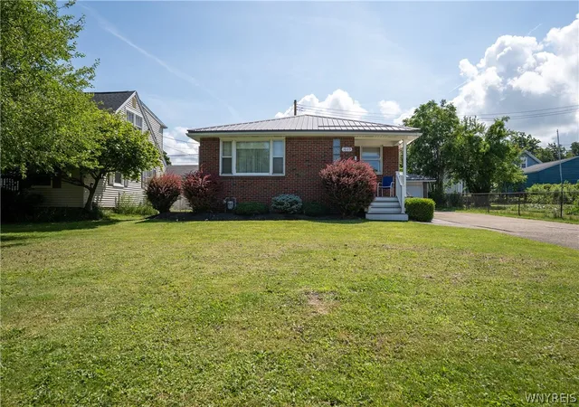Photo 2 of Sale Pending at 3689 Wabash Ave, Blasdell, NY 14219 | MLS# B1696815 | Listing updated on 2026-08-21