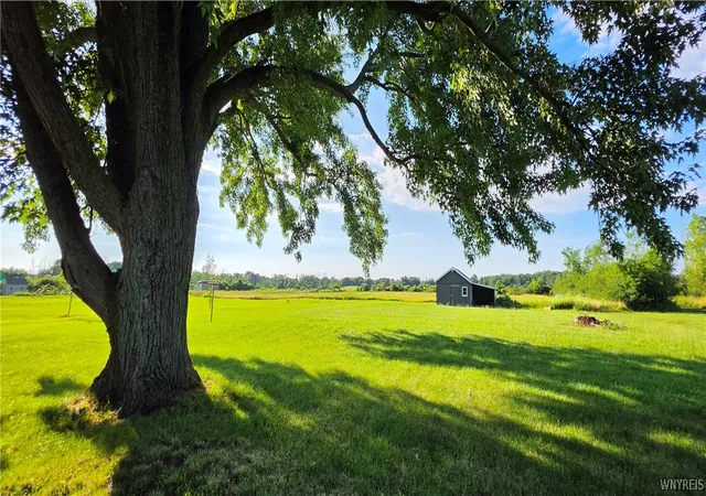 Photo 3 of Sale Pending at 11307 Slade Rd, Medina, NY 14103 | MLS# B1696597 | Listing updated on 2026-09-04
