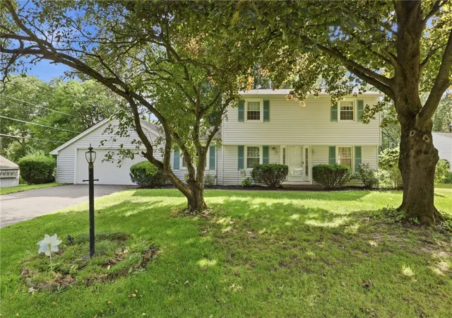 Photo 1 of Sale Pending at 107 Wheatstone Cir, Fairport, NY 14450 | MLS# R1695628 | Listing updated on 2026-08-20