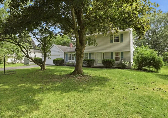 Photo 3 of Sale Pending at 107 Wheatstone Cir, Fairport, NY 14450 | MLS# R1695628 | Listing updated on 2026-08-20