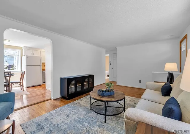 Photo 4 of Sale Pending at 409 Northwood Dr, Buffalo, NY 14223 | MLS# B1694603 | Listing updated on 2026-08-04