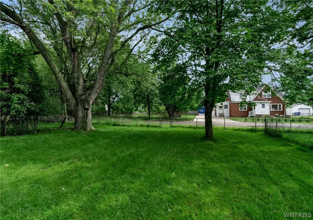 Photo 3 of Sale Pending at 214 Rodman Rd, Buffalo, NY 14218 | MLS# B1694872 | Listing updated on 2026-08-05