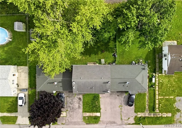 Listing Photo 5 - Condo for sale in building located at 214 Rodman Rd, Buffalo, NY 14218