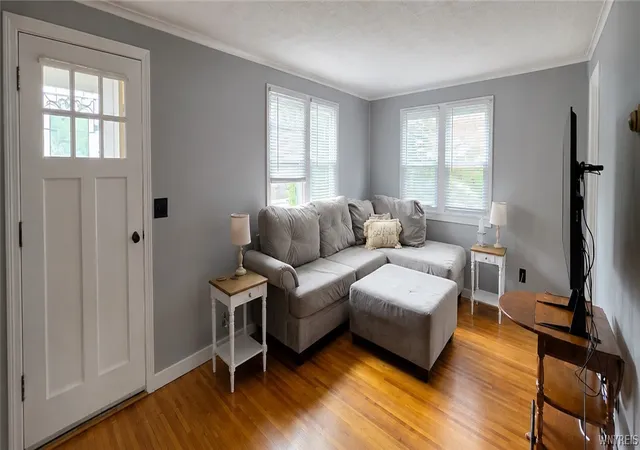 Photo 4 of Sale Pending at 39 Grove Ave, Lockport, NY 14094 | MLS# B1696661 | Listing updated on 2026-09-14