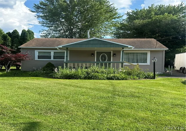 Photo 1 of Sale Pending at 5860 Reis Dr, Cicero, NY 13039 | MLS# S1697499 | Listing updated on 2026-08-06