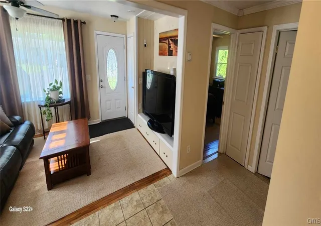 Photo 3 of Sale Pending at 5860 Reis Dr, Cicero, NY 13039 | MLS# S1697499 | Listing updated on 2026-08-06